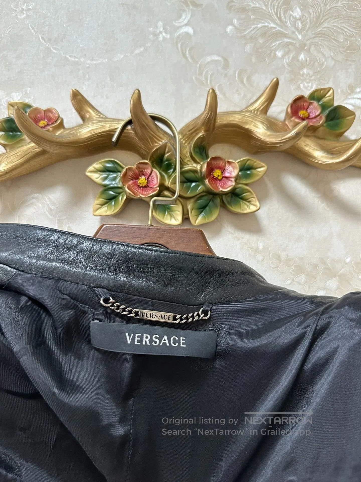 Versace Versace Classic Leather Jacket. Size M / US 6-8 / IT 42-44 - 2 Thumbnail
