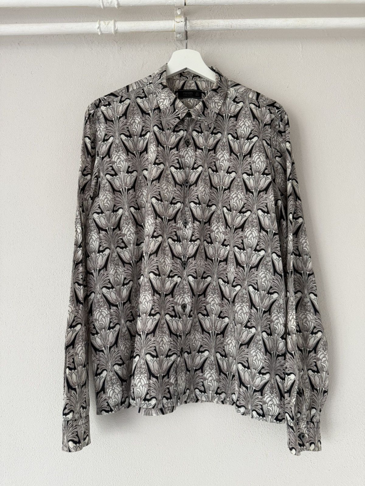 Prada Art Deco Floral Print Cotton Shirt – Size 42 Size US L / EU 52-54 / 3 - 1 Thumbnail