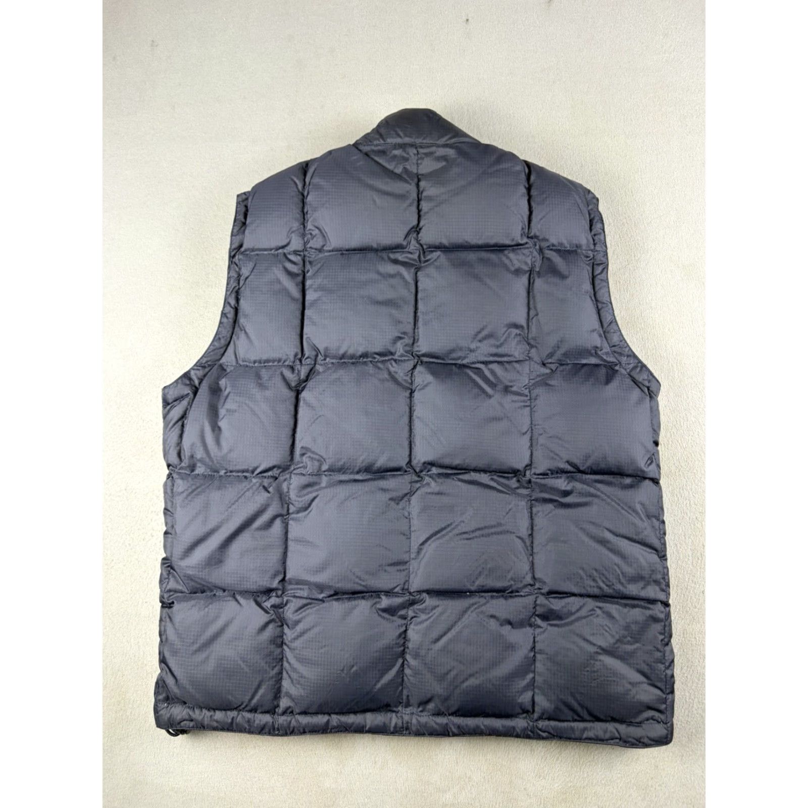 Gap VINTAGE Gap Puffer Vest Men’s M Blue Reversible Down Full Zip Vest Size US M / EU 48-50 / 2 - 4 Thumbnail