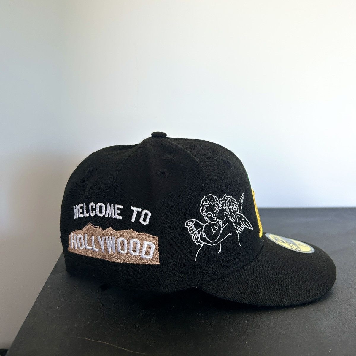 New Era *7 1/8* 1-of-1 NEW ERA LA Lakers Exclusive Custom Fitted Size ONE SIZE - 3 Thumbnail