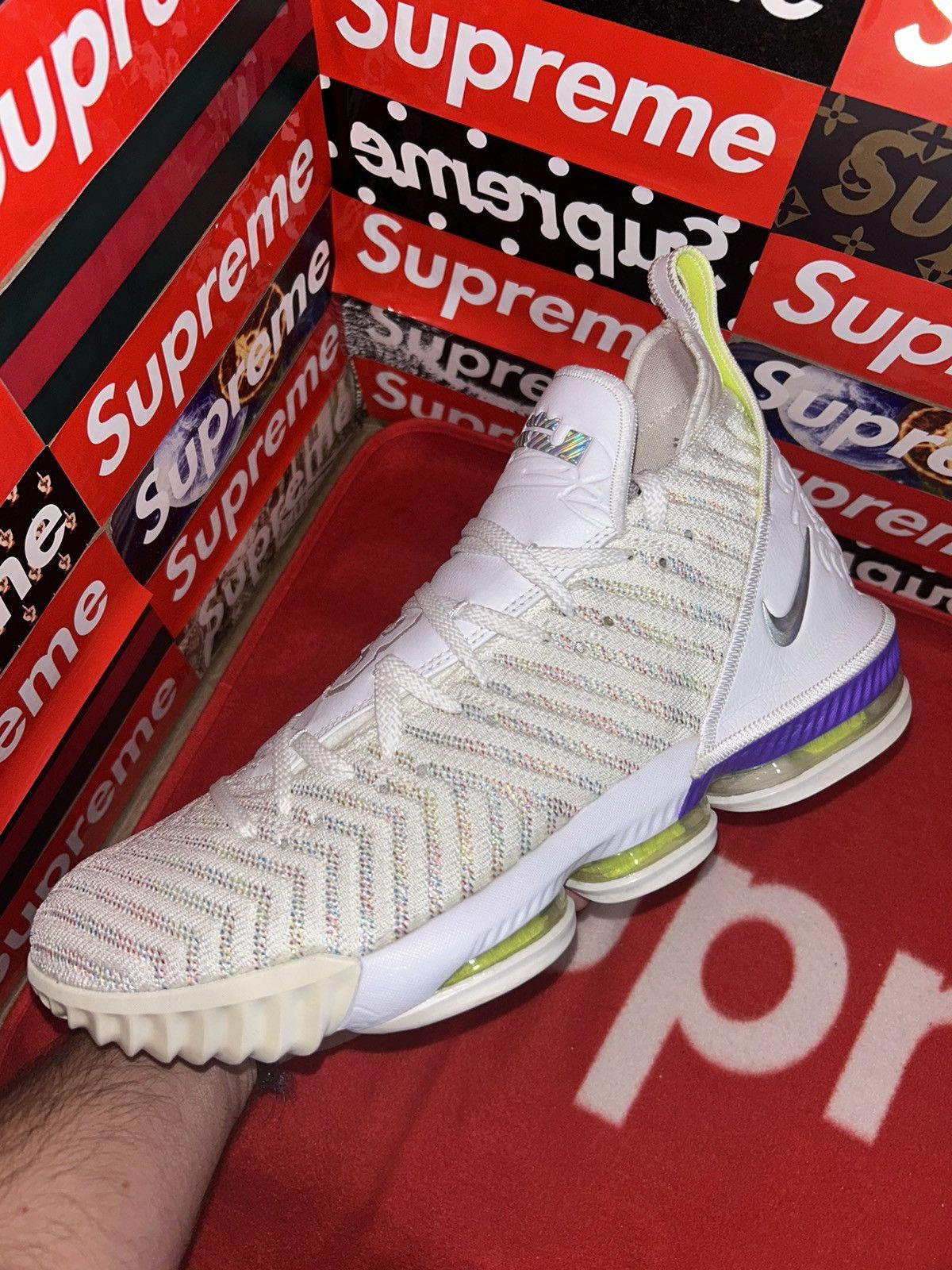 Nike Nike LeBron 16 Buzz Lightyear AO2588-102 size 12 Size US 12 / EU 45 - 6 Thumbnail