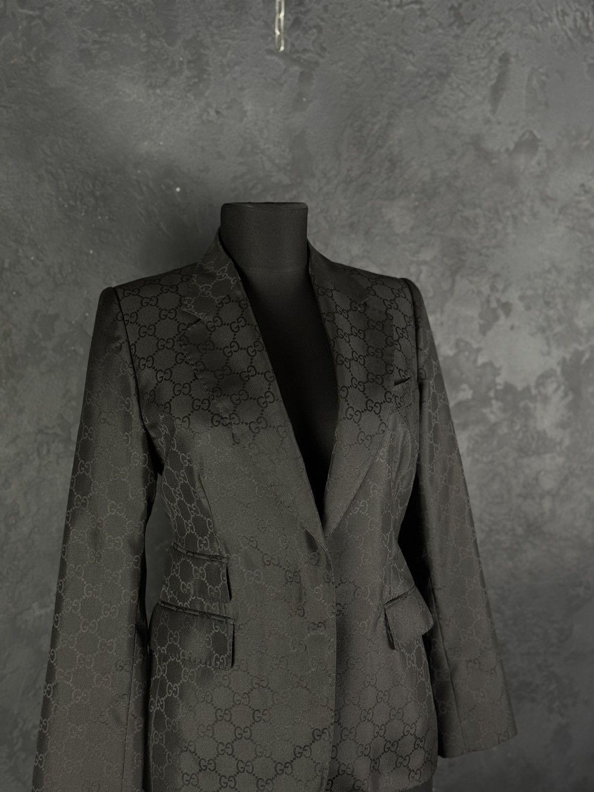 Gucci Archive Gucci xTom Ford 1998 Silk GG Monogram Blazer Vintage Size M / US 6-8 / IT 42-44 - 6 Thumbnail