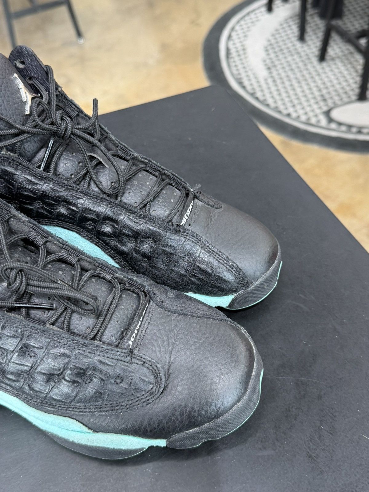 Jordan Brand Air Jordan 13 Black Island Green Size 5.5Y (2019) Size US 5.5 / EU 38 - 8 Thumbnail