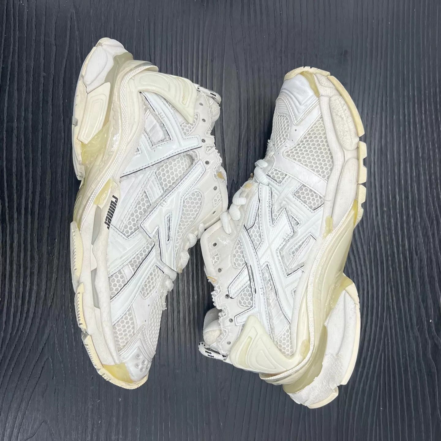 Balenciaga Balenciaga Runner White 42 Side Sponge Wear Size US 9 / EU 42 - 8 Thumbnail