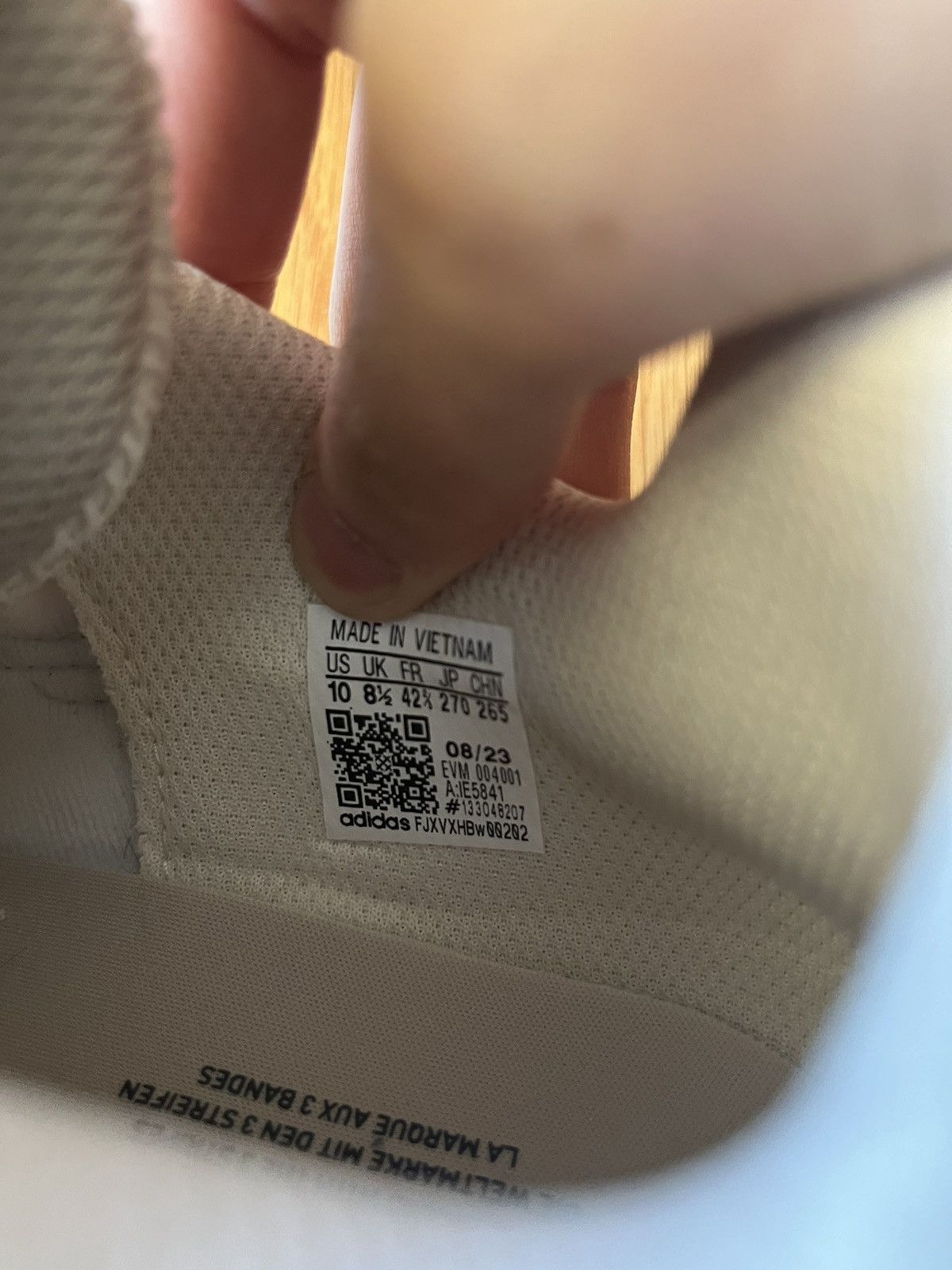 Adidas Adidas Ozmillen Size US 10 / IT 40 - 6 Thumbnail