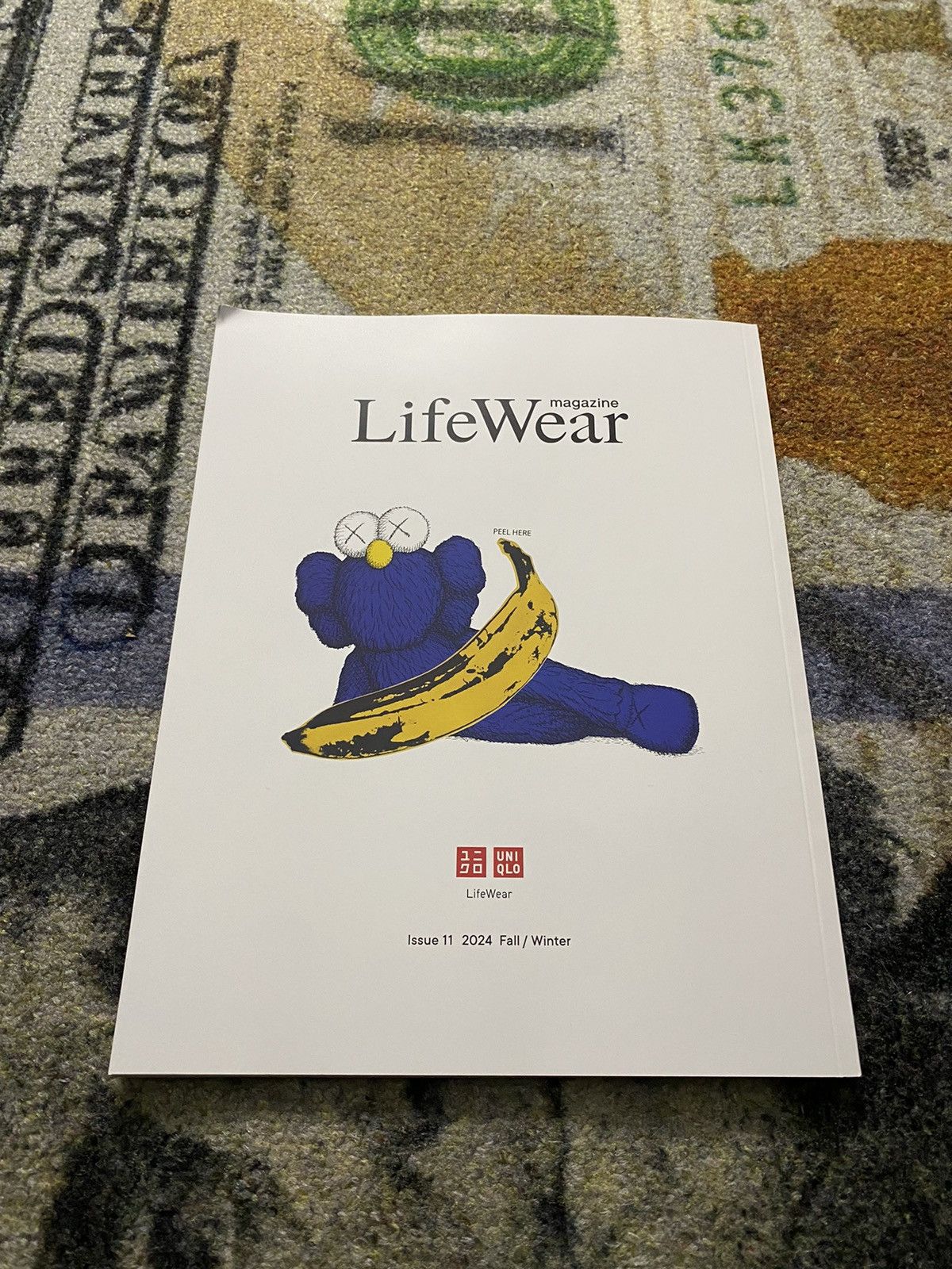 Andy Warhol × Kaws × Uniqlo KAWS Uniqlo LifeWear Magazine Size ONE SIZE - 1 Thumbnail