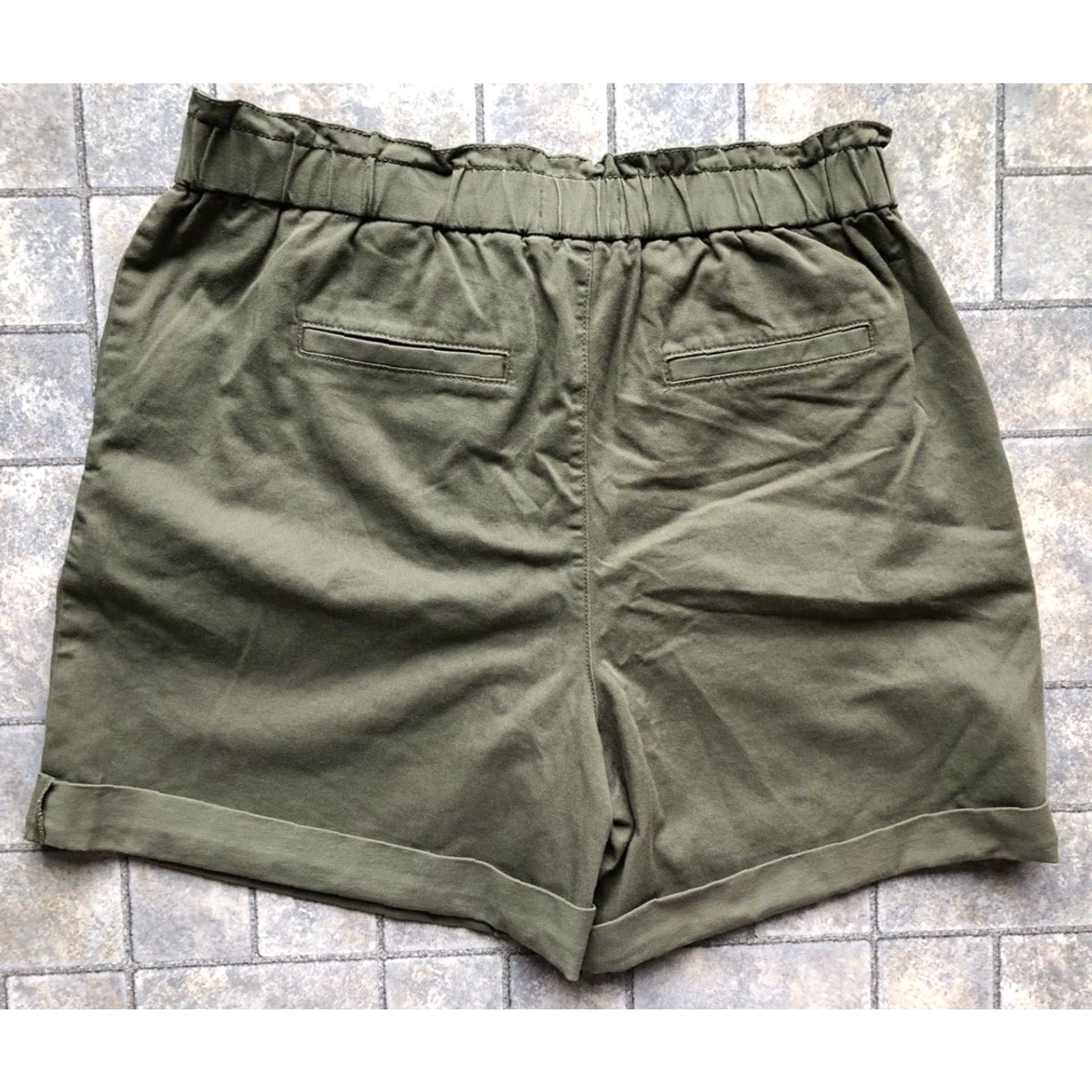 Banana Republic VINTAGE Banana Republic Shorts Women's 12 Green Cotton Spandex Viscose Button Pockets 90s Hipster Preppy Designer Outdoor Summer Fall Spring Womens Size 34" / US 12 / IT 48 - 2 Thumbnail