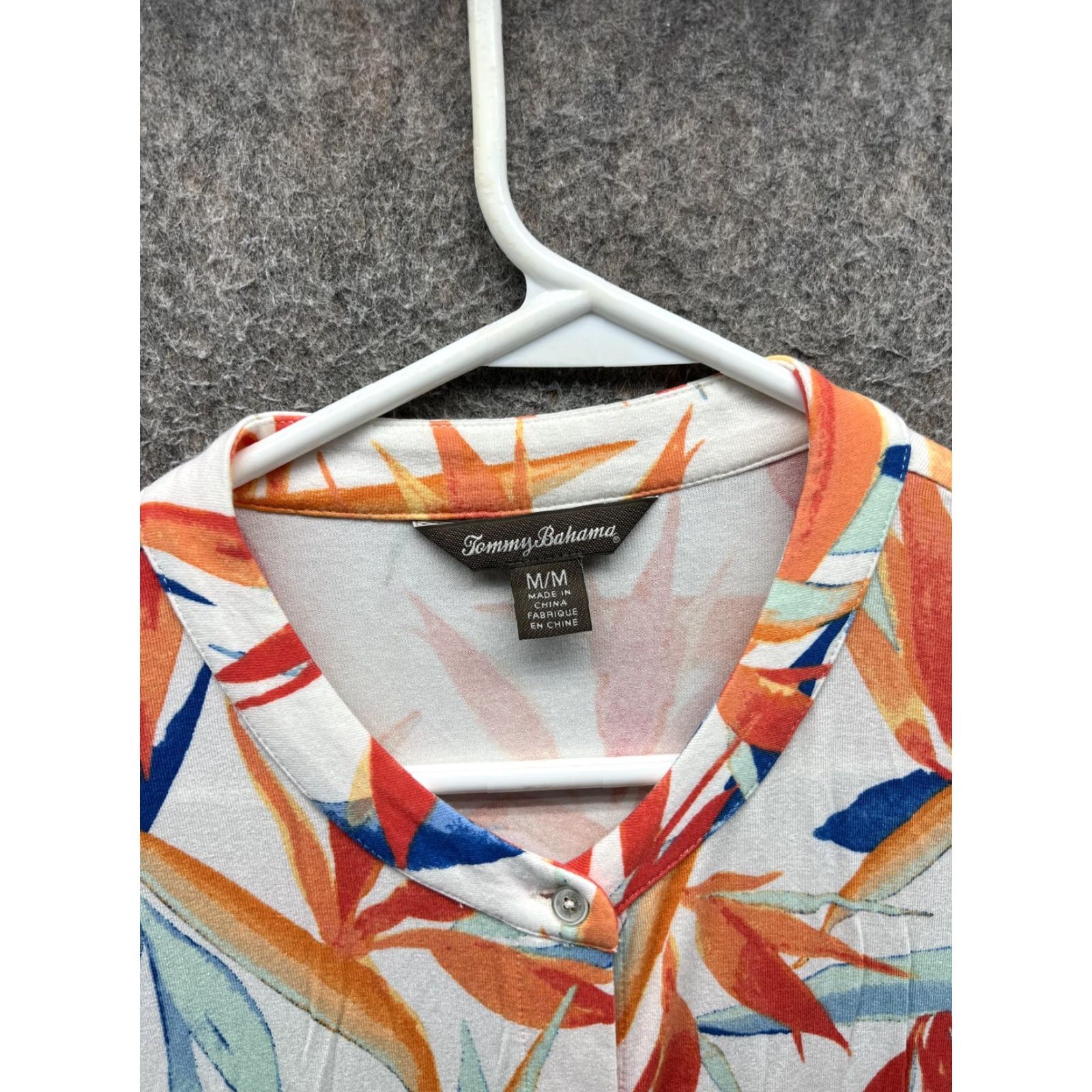 Tommy Bahama Tommy Bahama T Shirt Dress Womens Medium Multicolor Floral Henley Cap Sleeve Dress Size M / US 6-8 / IT 42-44 - 2 Thumbnail