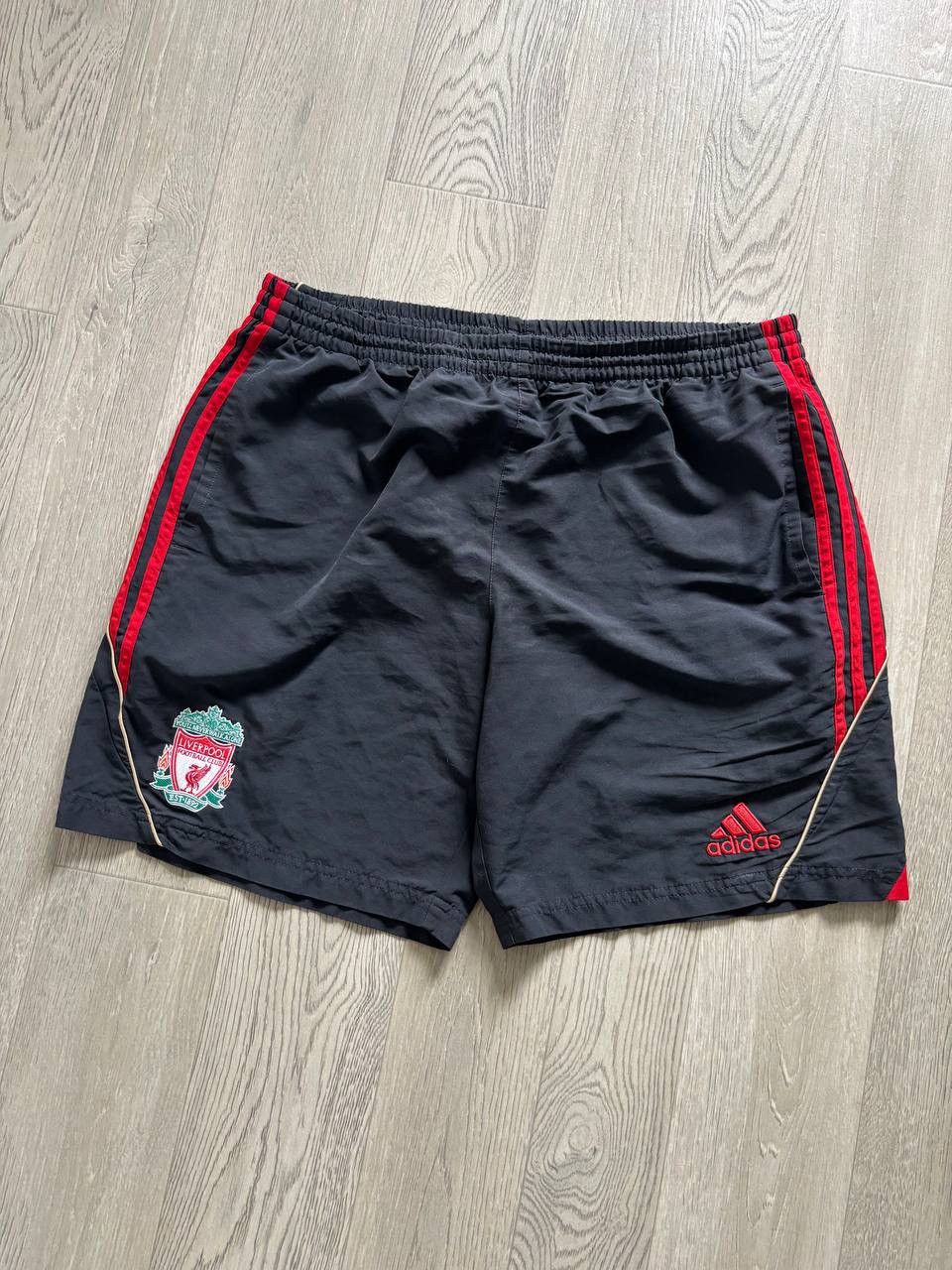 Adidas Vintage Adidas Liverpool Football Shorts Soccer Jersey Size US 34 / EU 50 - 2 Thumbnail
