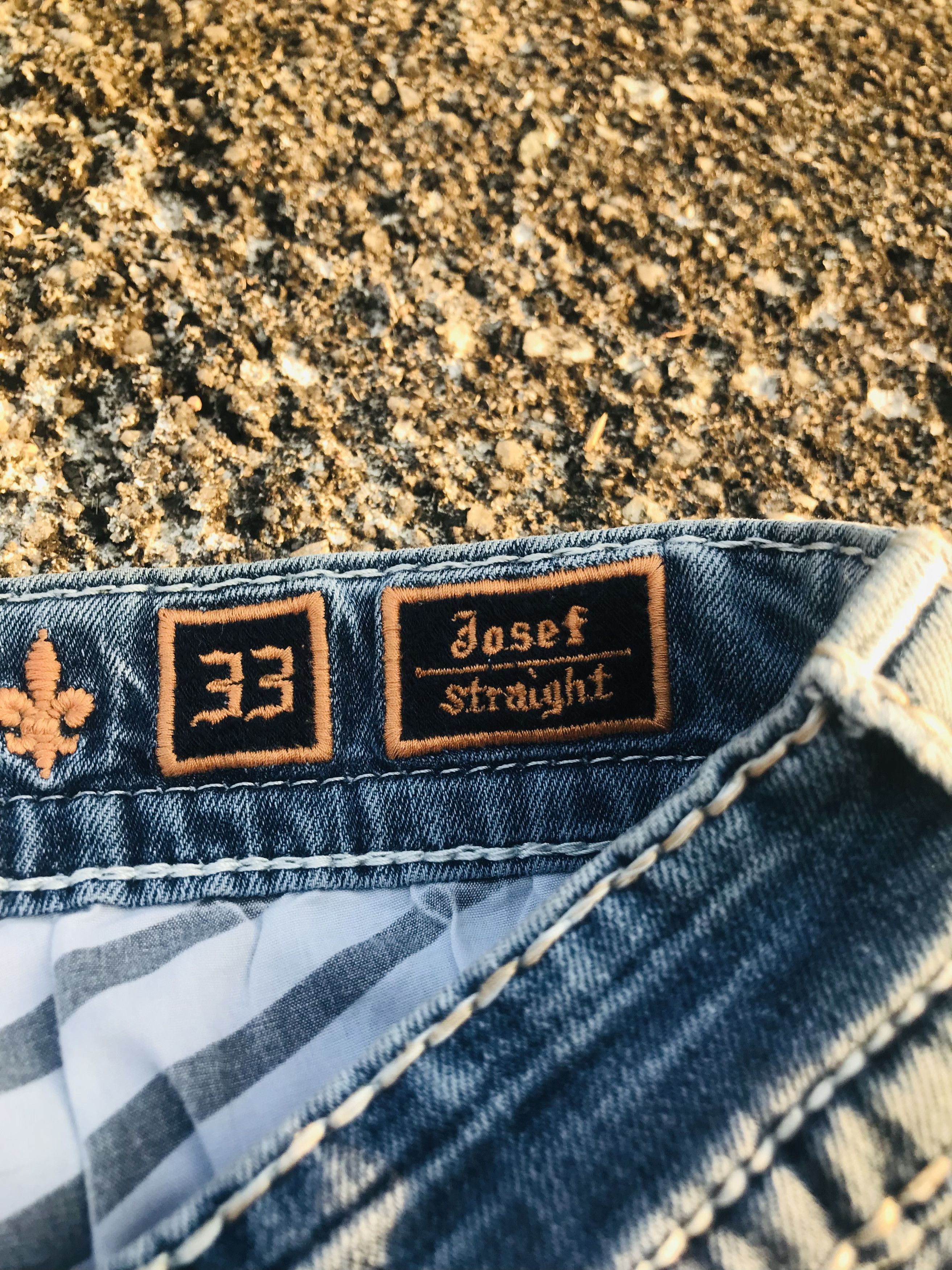 Rock Revival Double pocket Rock Revival distressed flared jeans Size US 33 - 17 Thumbnail