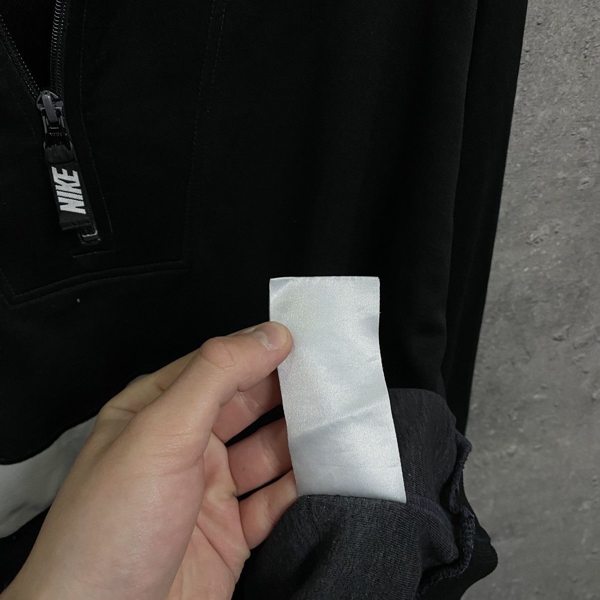 Nike VINTAGE NIKE QUARTER ZIP HOODIE BIG LOGO SWOOSH Size US L / EU 52-54 / 3 - 12 Thumbnail
