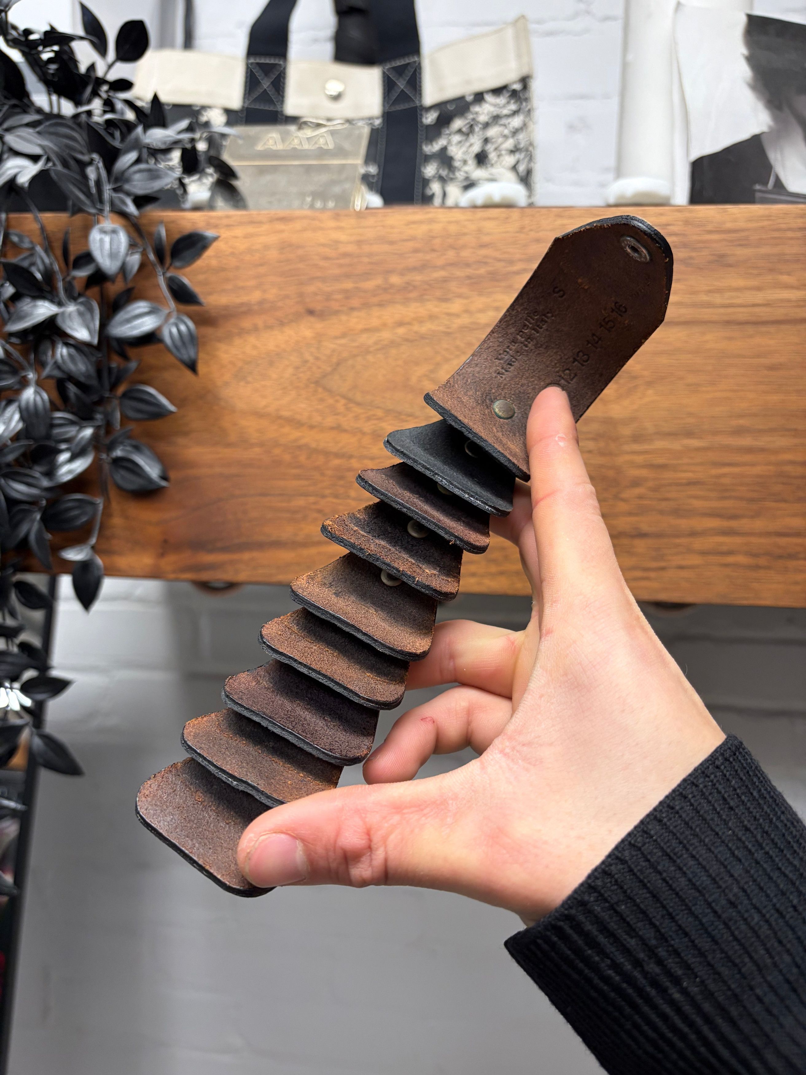 Maison Margiela Maison Martin Margiela ‘Leather Scales’ Stacked Snap Bracelet Size ONE SIZE - 5 Thumbnail
