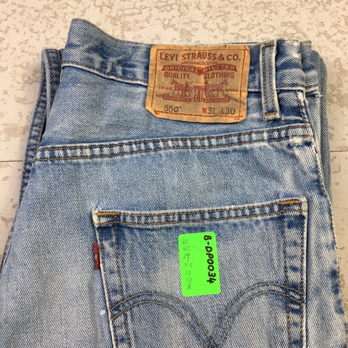 Levi's Levis 550 Relaxed Fit Vintage Y2K Jeans Size US 32 / EU 48 - 11 Thumbnail