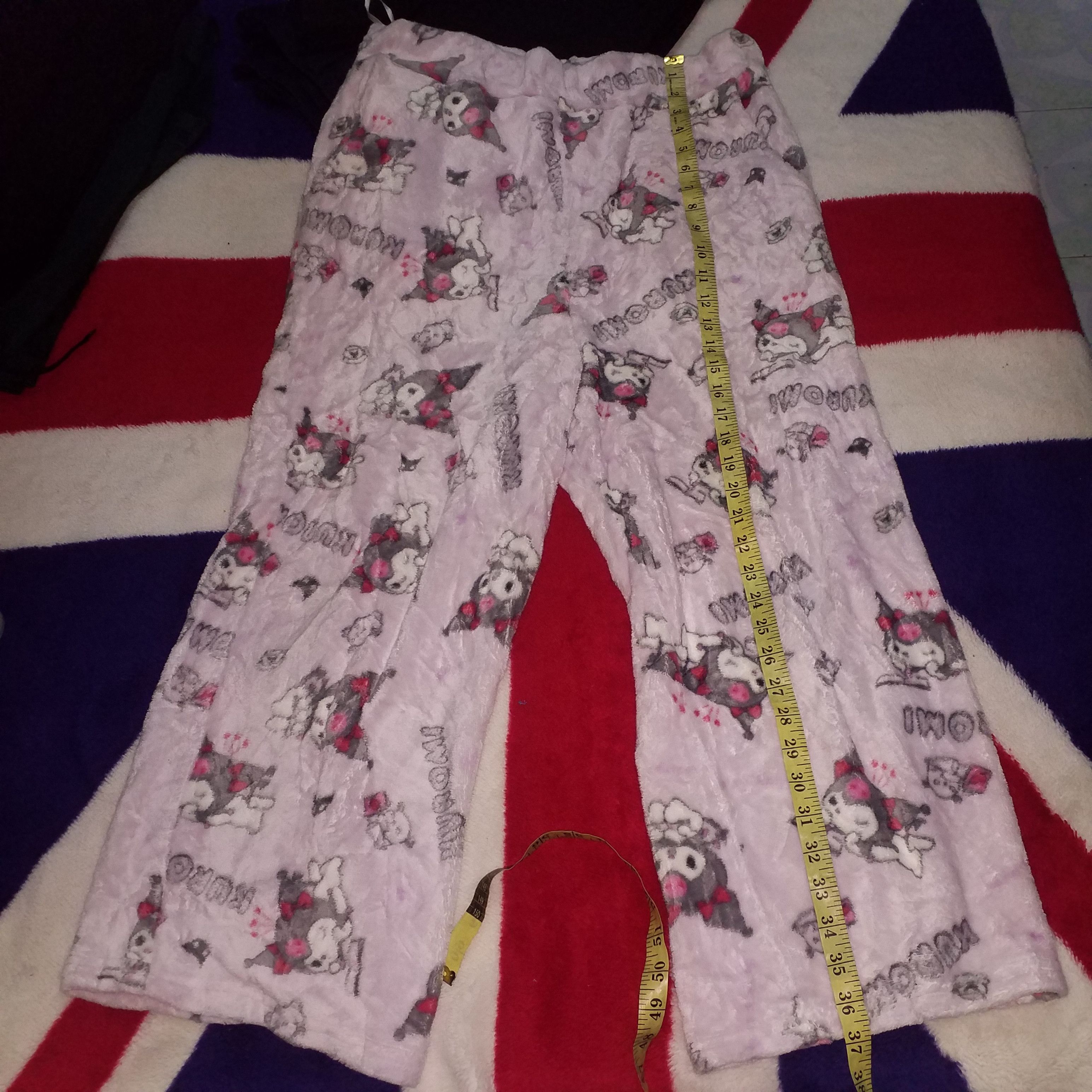 Japanese Brand × Vintage Kuromi sweatpant vintage Size 42" / US 20 - 1 Thumbnail