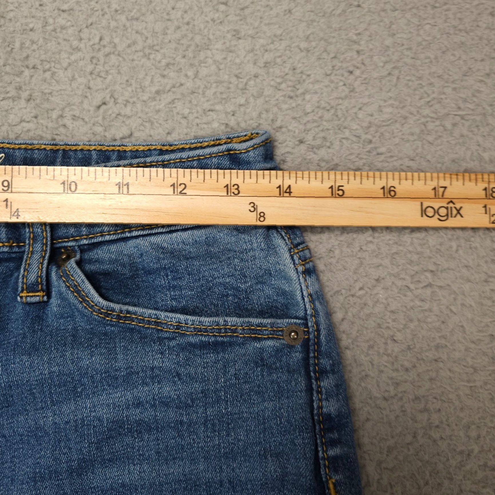 Vintage Universal Thread Jeans Womens 2 26 Blue Kick Boot Crop High Rise Patchwork Denim Jeans Womens 26 Blue Crop Bootcut? Size 26" / US 2 / IT 38 - 6 Thumbnail
