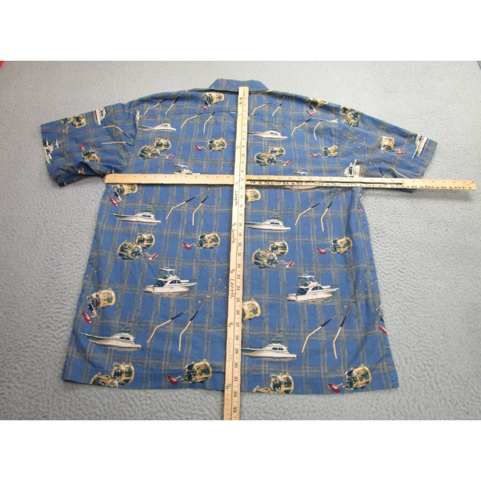 Vintage VINTAGE? No, it's not vintage. AFTCO Bluewater Shirt Mens XL Blue Graphic Print Short Sleeve Camp/Hawaiian Button-Up with Pockets Size US XL / EU 56 / 4 - 7 Thumbnail