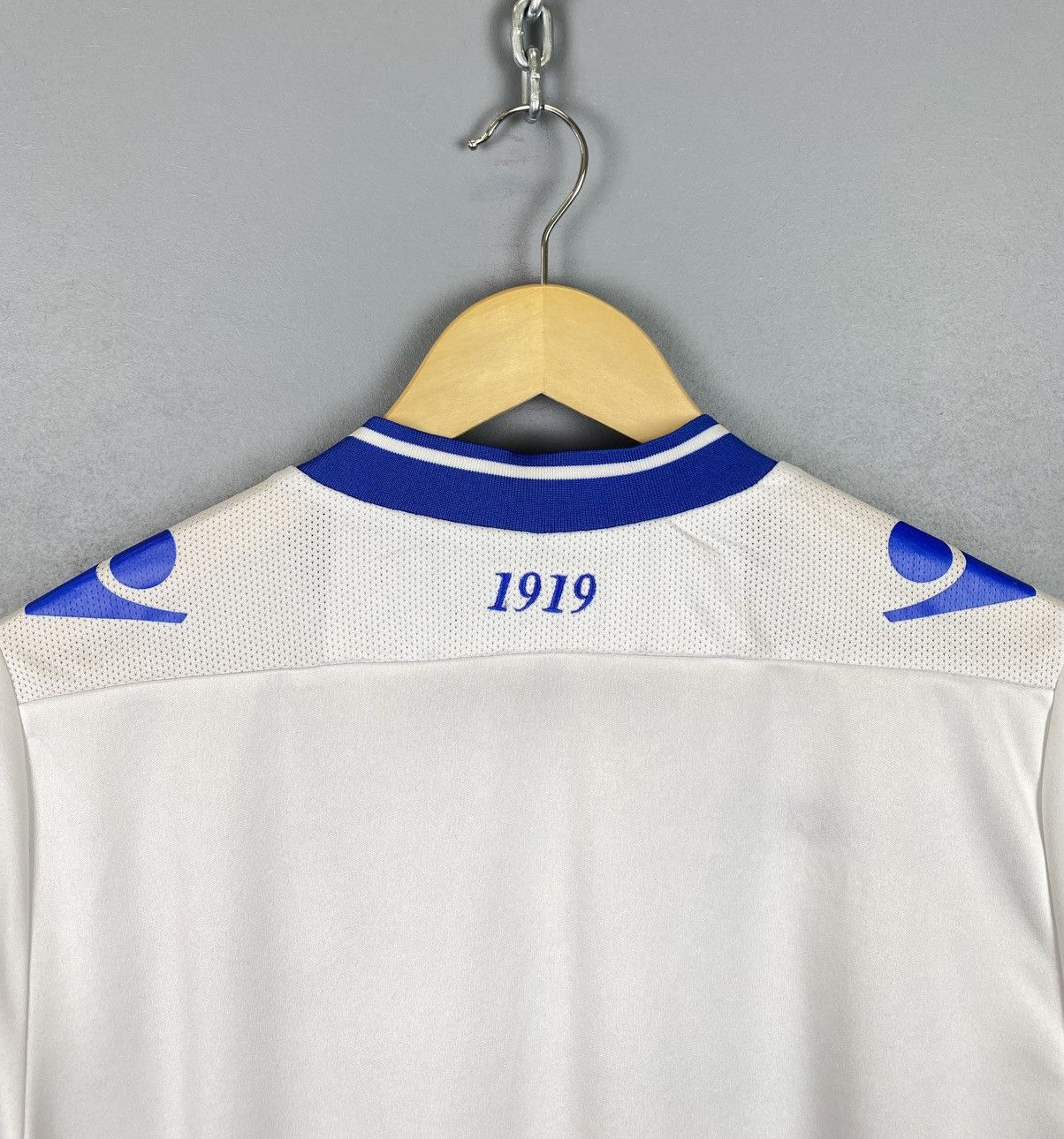 Chelsea Soccer Macron Leeds United Soccer Jersey Football Shirt Size XL Top Size US XL / EU 56 / 4 - 12 Thumbnail