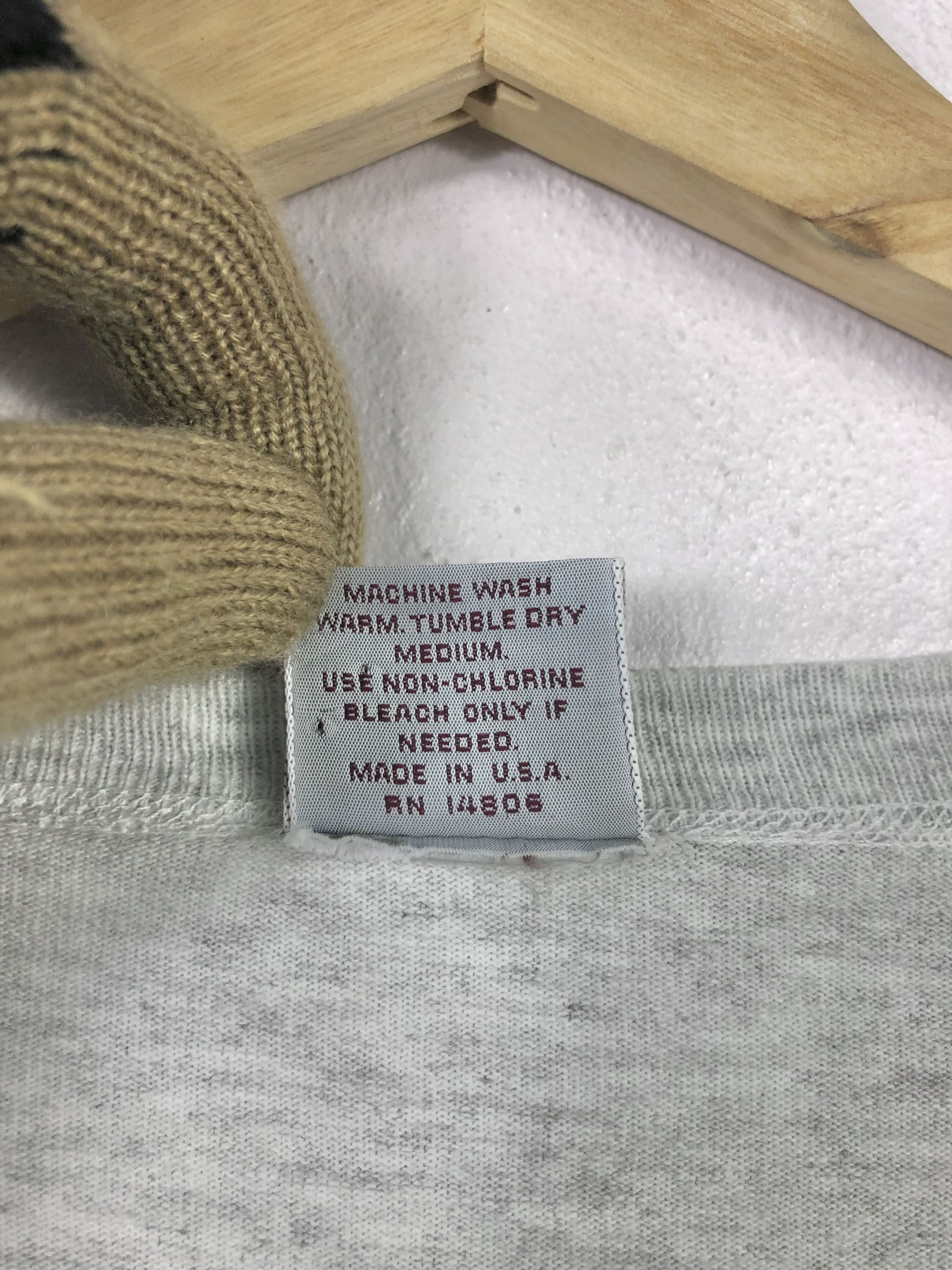 Carhartt Rare Carhartt Tee Made in USA Size US XL / EU 56 / 4 - 10 Thumbnail