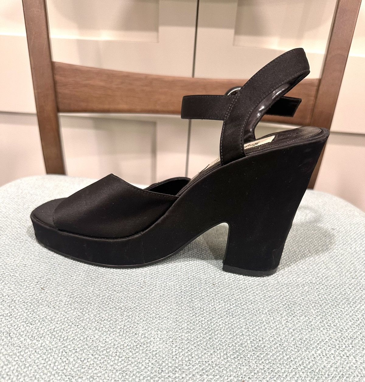 Seychelles Seychelles Vintage Black Satin Floral Chunky Heel Shoes Size US 7 / IT 37 - 7 Thumbnail