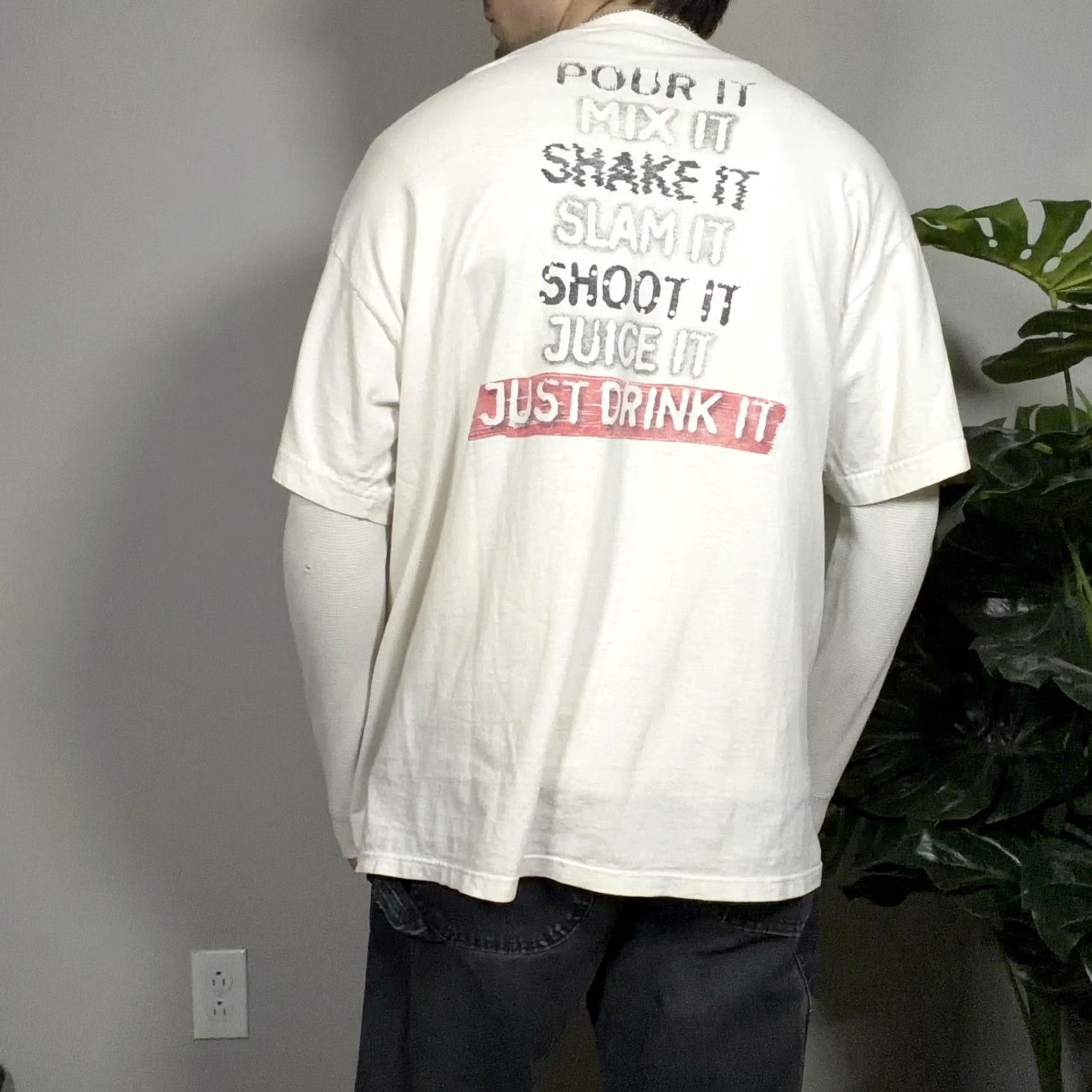 Vintage VINTAGE Touch of Gold shirt Mens XL White Slogan Graphic 90s Dr Vanillacuddy Shirt Mens XL White Tee Graphic Alcohol 90s Mens Clothing Size US XL / EU 56 / 4 - 2 Thumbnail