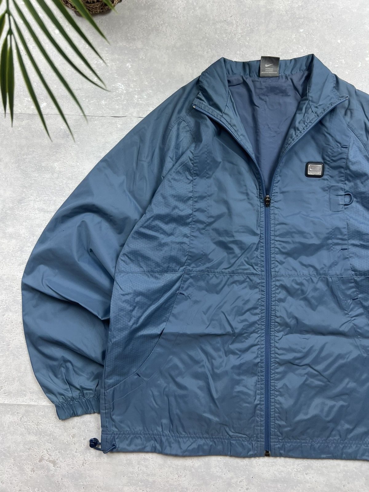Nike 90s Nike Silver Swoosh Vintage Y2K Nylon Windbreaker Jacket Size US S / EU 44-46 / 1 - 2 Thumbnail