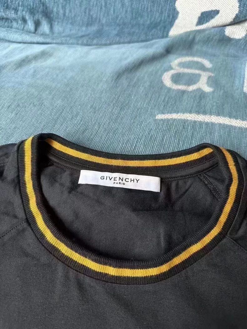 Givenchy Givenchy Patchwork Embroidery Logo Short Sleeve 2506-Nextar Size US XL / EU 56 / 4 - 2 Thumbnail