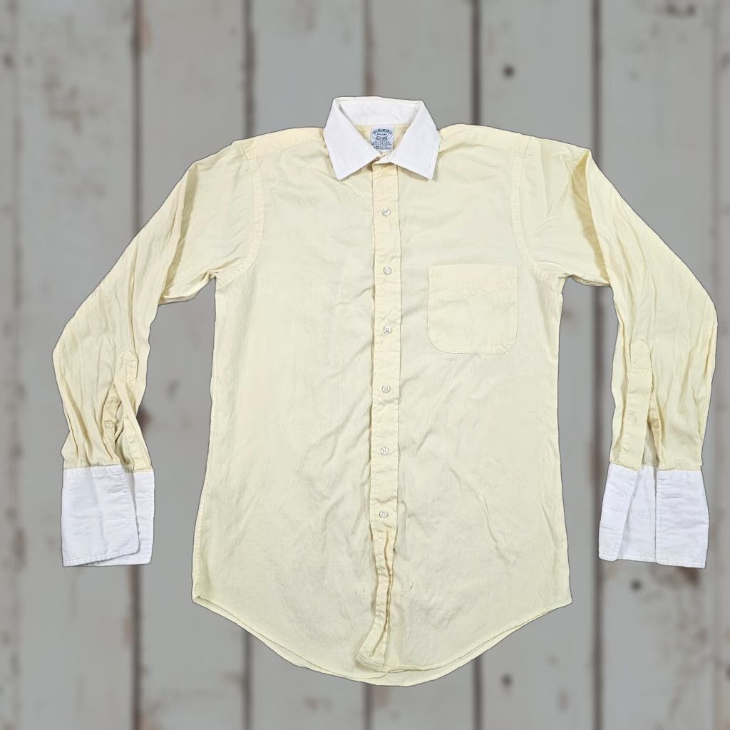 Brooks Brothers Brooks Brothers Shirt Mens M Yellow Cotton Button-Up Long Sleeve with Pocket Made in USA - USA Theme, Spread Collar, Solid, VintageLook? Size US M / EU 48-50 / 2 - 1 Thumbnail