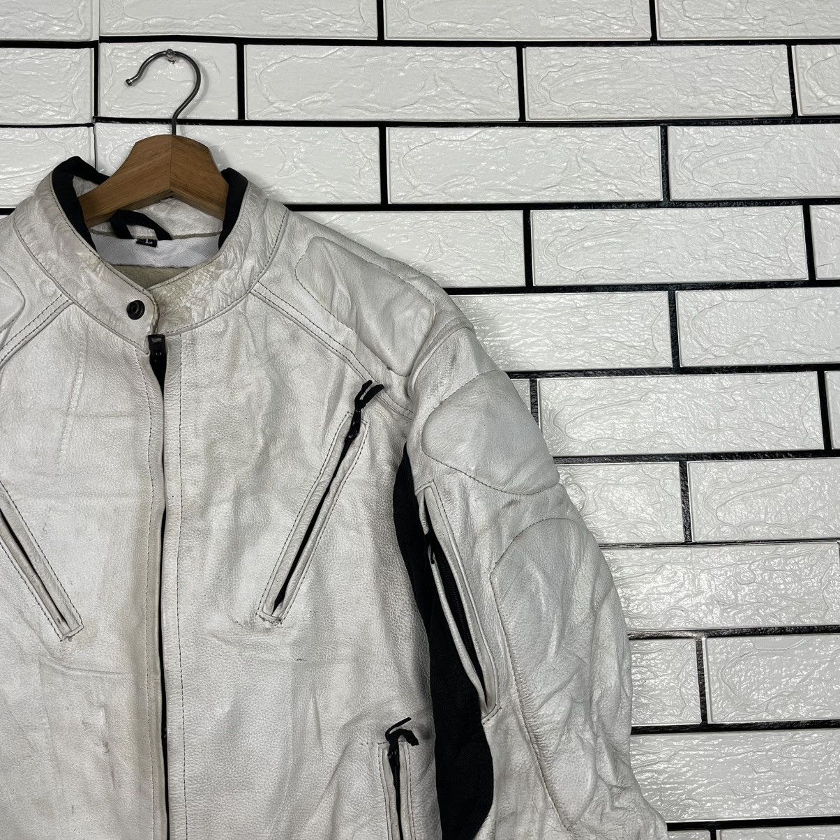 Japanese Brand White Leather Biker Jacket Size US M / EU 48-50 / 2 - 5 Thumbnail