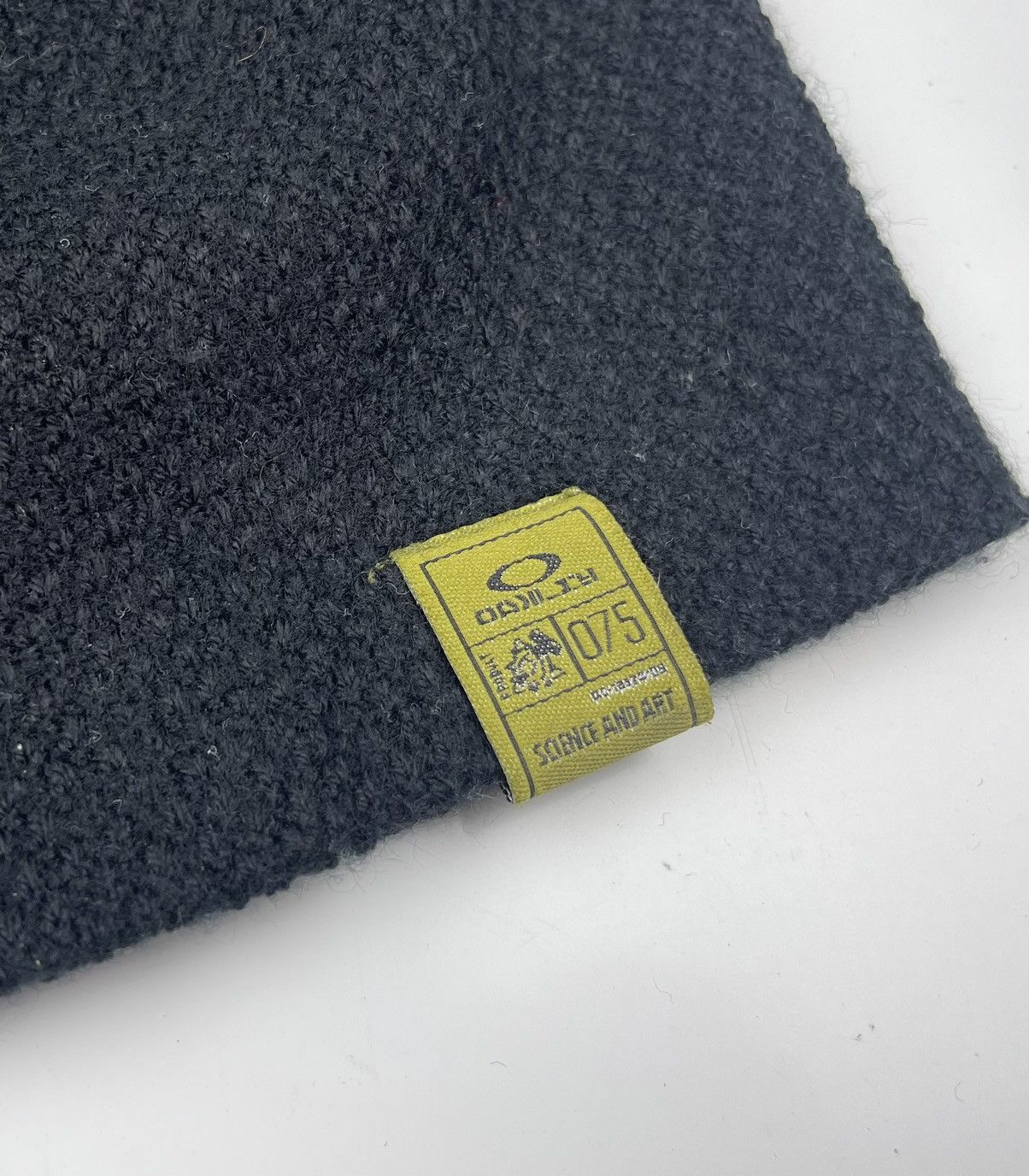 oakley beanie hat snow cap tc21