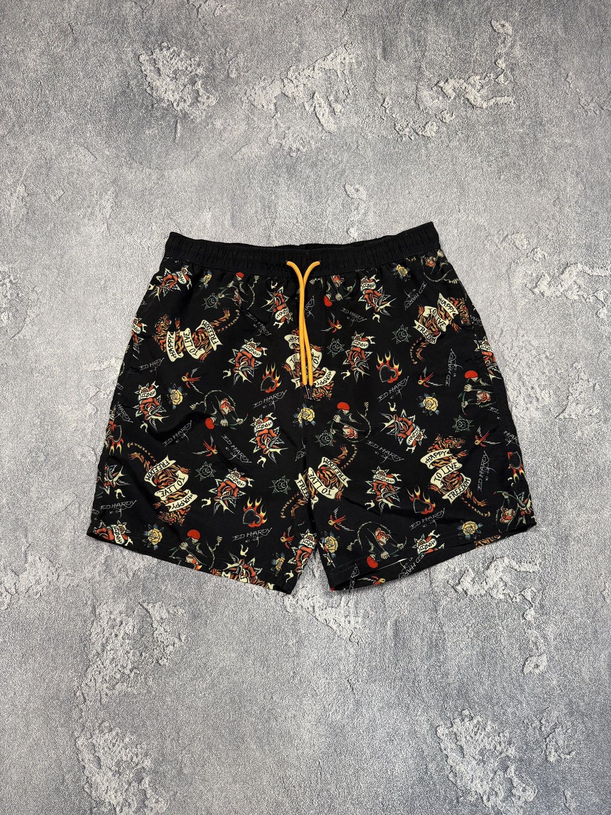 Ed Hardy Ed Hardy Shorts Monogram Size US 34 / EU 50 - 1 Thumbnail