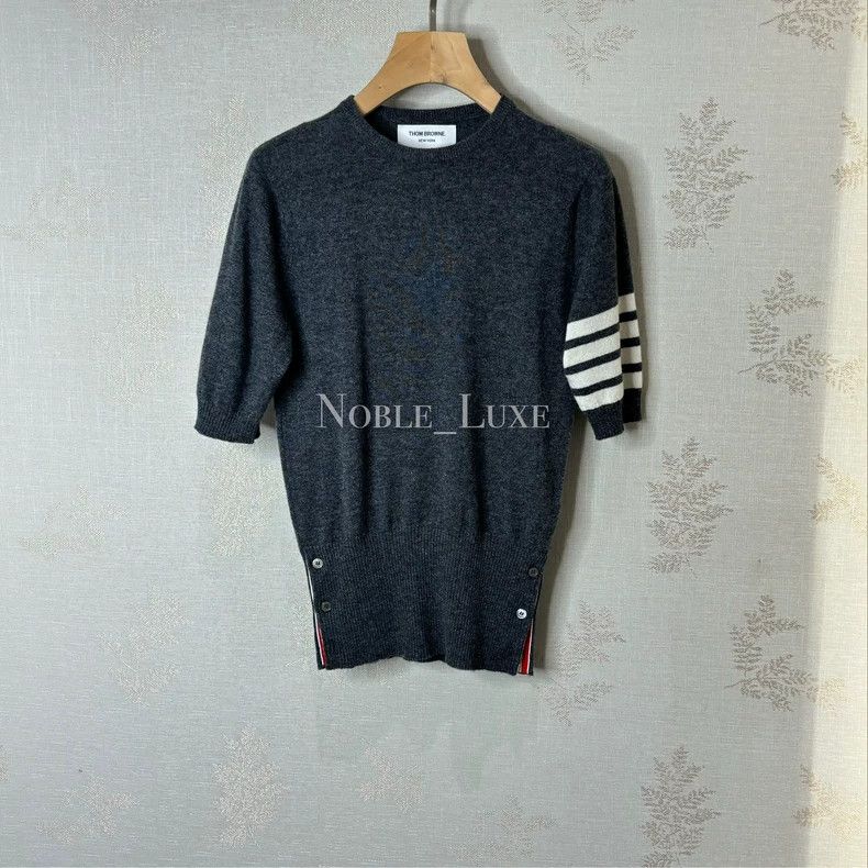 Thom Browne Thom Browne Gray round neck short sleeve knit sweater Size US XXS / EU 40 - 1 Thumbnail