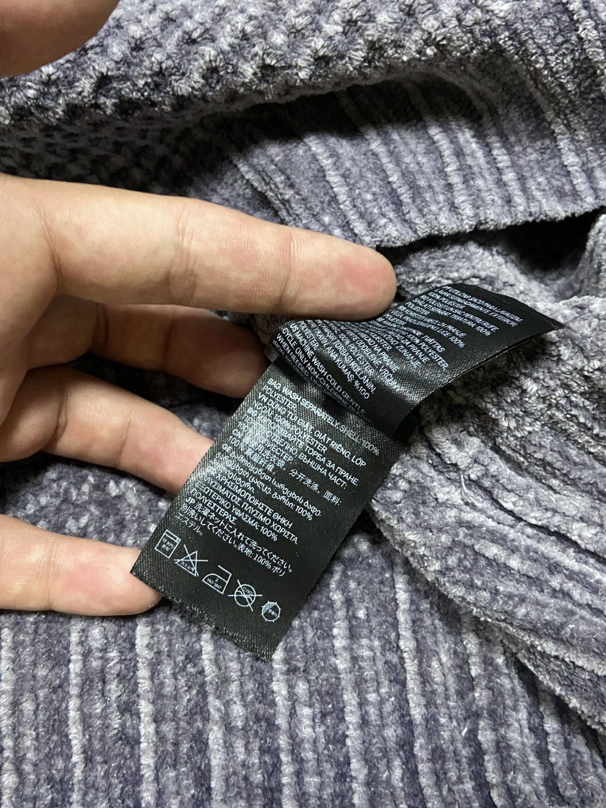 H&M × Maison Margiela Maison Margiela x H&M velour Sweater swetahsirt Luxury Size S / US 4 / IT 40 - 5 Thumbnail