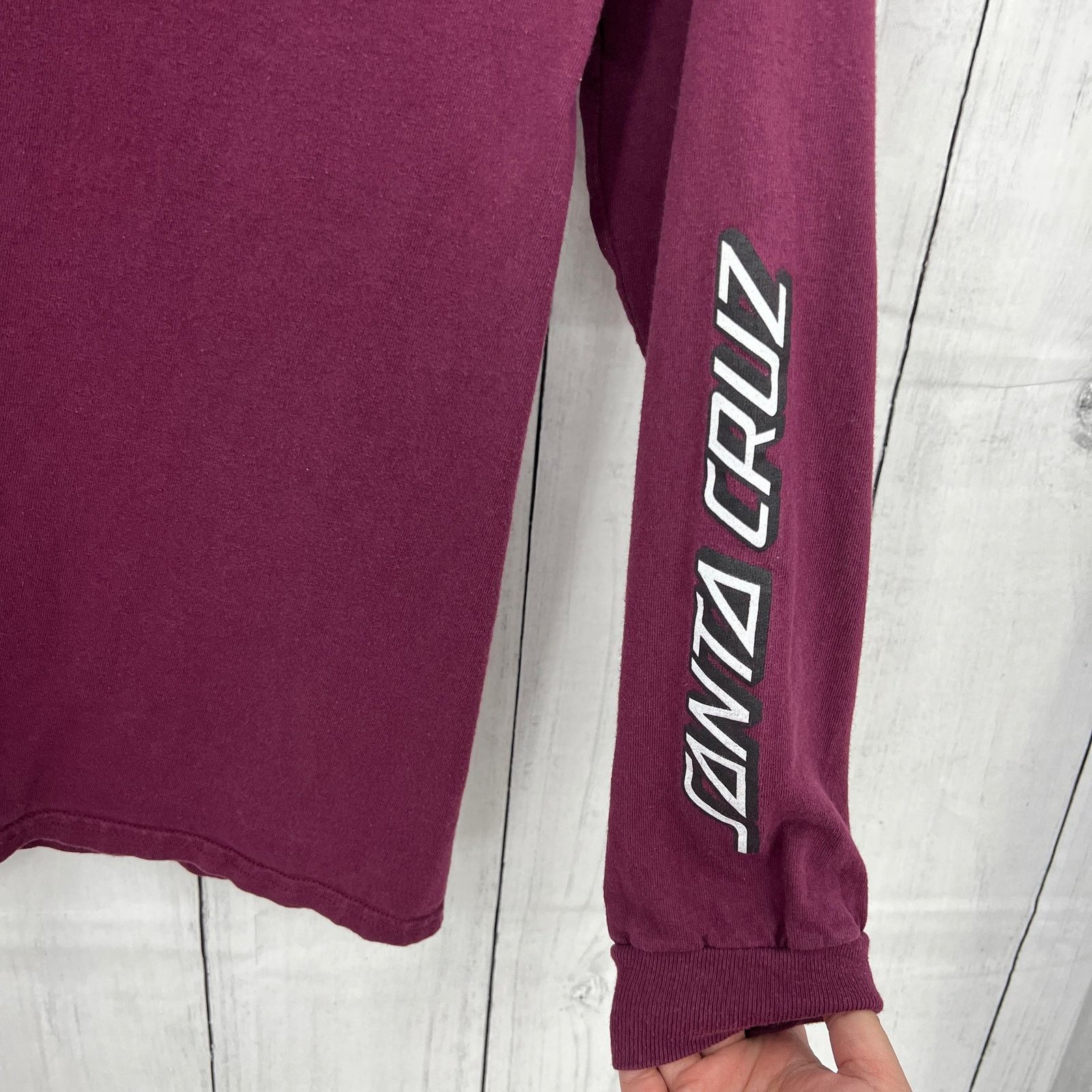 Santa Cruz Skateboards Santa Cruz Skateboard Tee Shirt T-Shirt Burgundy Red SMALL Size US S / EU 44-46 / 1 - 6 Thumbnail