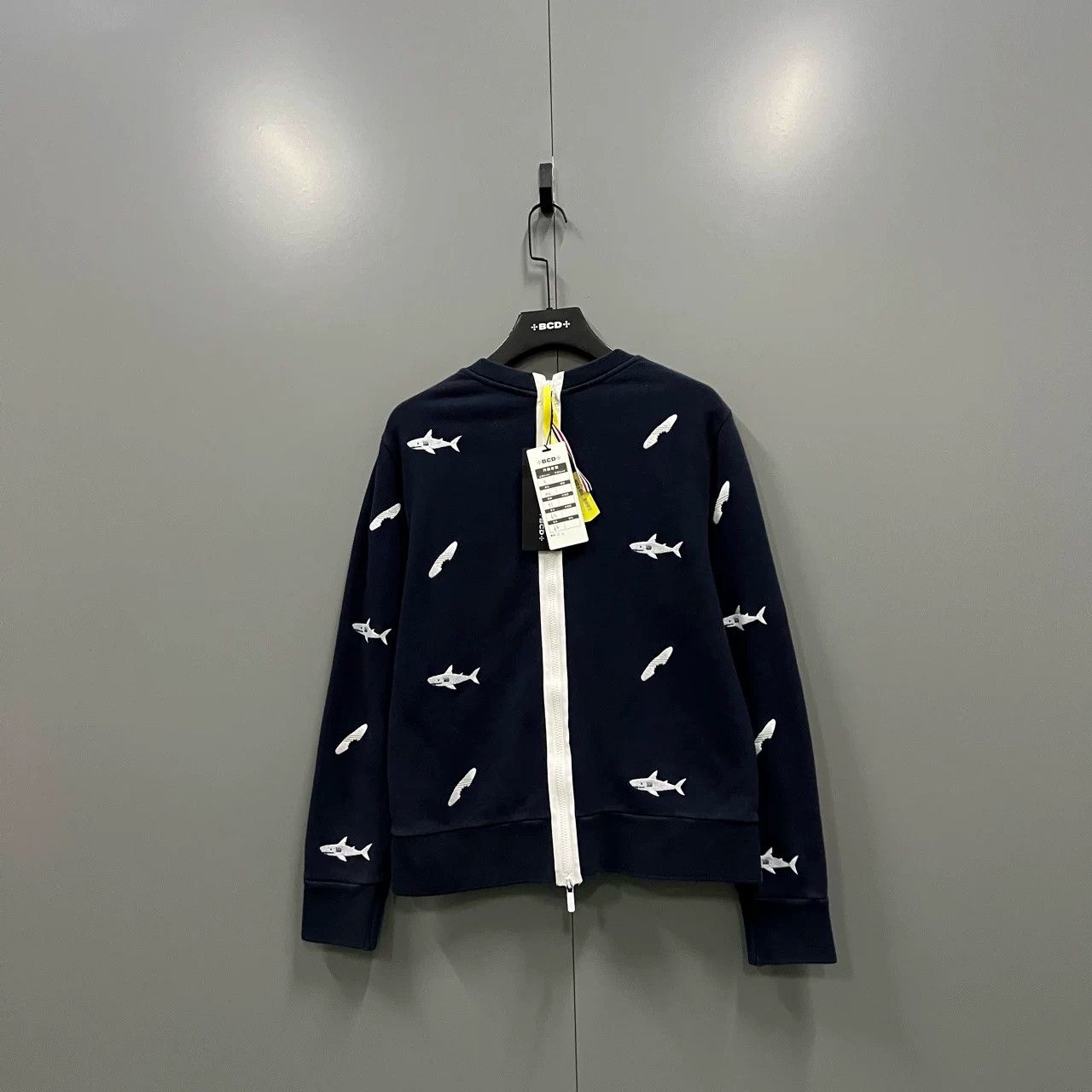 Thom Browne Thom Browne Shark Embroidered Zip Hoodie Size US L / EU 52-54 / 3 - 3 Thumbnail