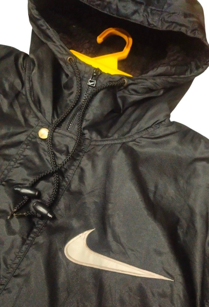 Nike Vintage Nike Large White Swoosh Logo Hooded Jacket Size US L / EU 52-54 / 3 - 18 Thumbnail