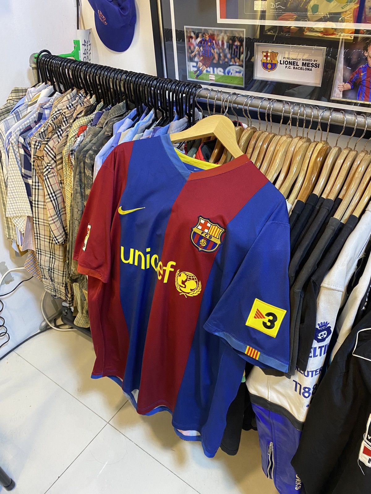 Nike Vintage Y2K FC Barcelona Home Kit MESSI 19 Size US XL / EU 56 / 4 - 3 Thumbnail