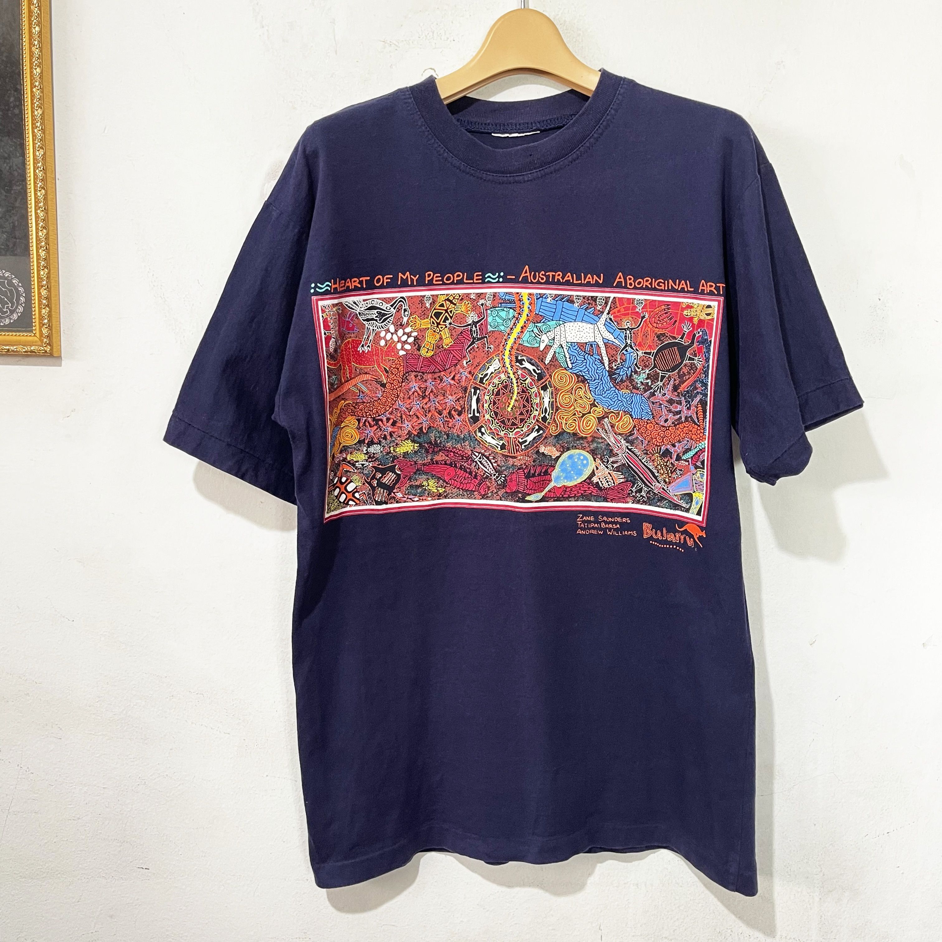 Vintage Vintage 90s Heart of My People Aboriginal T-Shirt Size US M / EU 48-50 / 2 - 1 Thumbnail