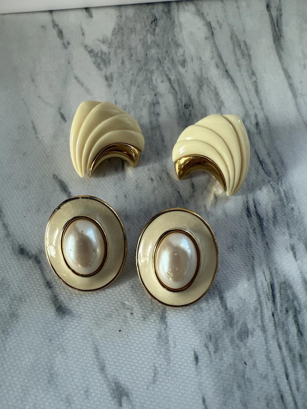 Montbell Monat Clip-On Earring Pair Set – Vintage Style Size ONE SIZE - 2 Thumbnail