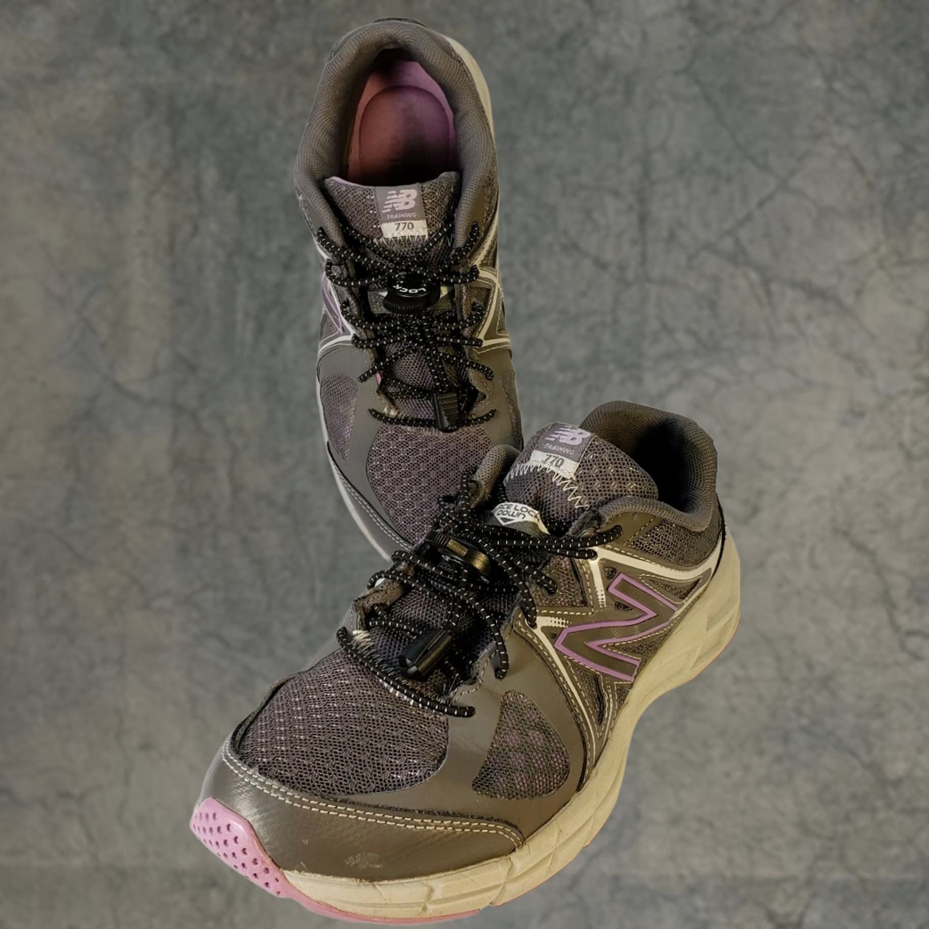 New Balance New Balance 770 Training Women's Size 6M Gray Lavender Elastic Laces Toggle Tie Sneaker Shoes Running Workout Casual Mens Womens Boys Girls Size US 4 / IT 34 - 1 Thumbnail