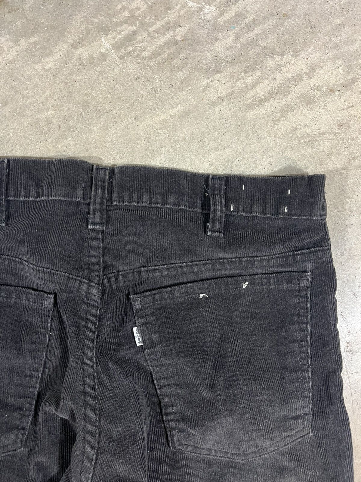 Levi's Vintage 80s Levis 519 Corduroy Pants Faded Black Size US 32 / EU 48 - 8 Thumbnail