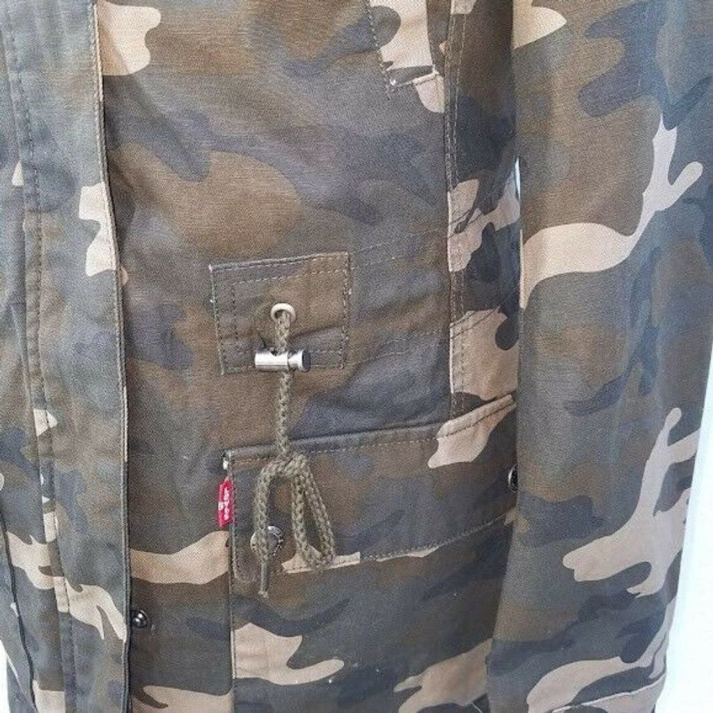 Levi's Levi's Camo Hooded Jacket Women's. Size XS. Brown/Green. NWT Size XS / US 0-2 / IT 36-38 - 10 Thumbnail