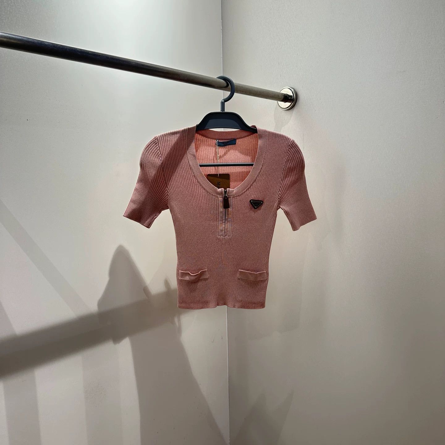 Prada Prada Retro Pink T-Shirt it_38 Women Size XS / US 0-2 / IT 36-38 - 1 Thumbnail