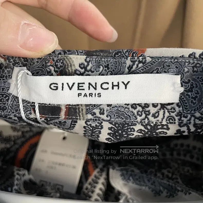 Givenchy Givenchy Size39 Butterfly Shirt, Size 39, Color Block Size US M / EU 48-50 / 2 - 3 Thumbnail