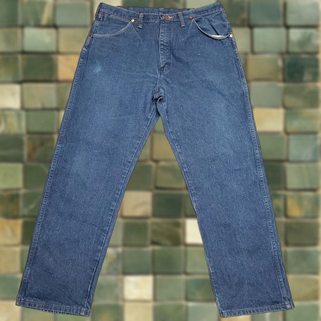 Wrangler Wrangler Jeans Mens 38x30 Blue Denim Rodeo Cowboy Cut 100% Cotton 13MWZ USA Size US 38 / EU 54 - 1 Thumbnail