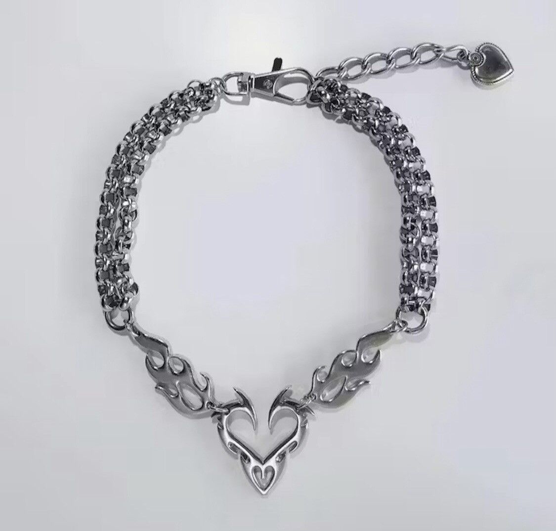 Jewelry Flame Hollow Love Heart Necklace Size ONE SIZE - 2 Thumbnail