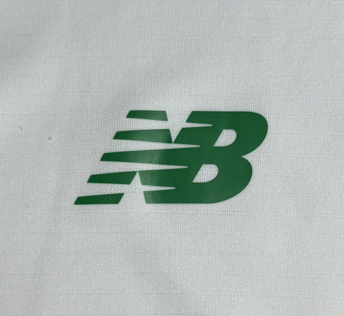 New Balance Ireland 2018 2019 Away Shirt Soccer Jersey New Balance Size US L / EU 52-54 / 3 - 6 Thumbnail