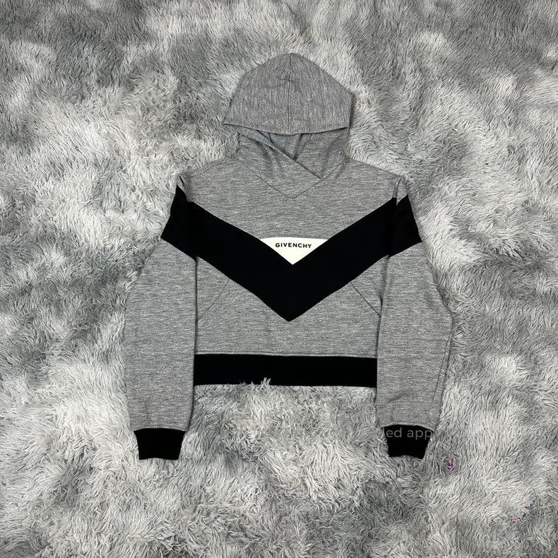 Givenchy Givenchy Hooded Sweatshirt Size S / US 4 / IT 40 - 1 Thumbnail