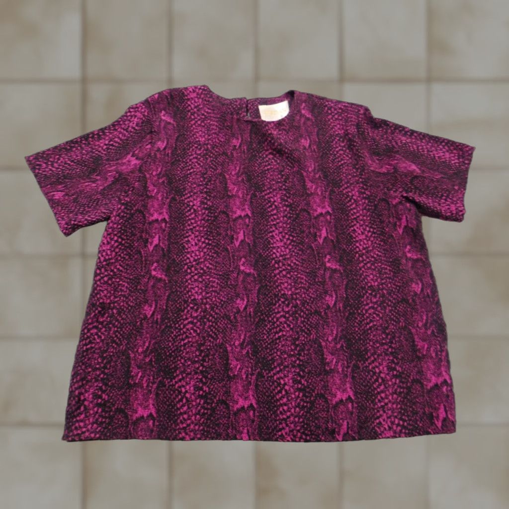 Jordan Brand Jordan Womens Blouse L Purple Stretch Crew Neck Short Sleeve Pullover Casual Polyester Rayon Floral Button Basic Size L / US 10 / IT 46 - 1 Thumbnail