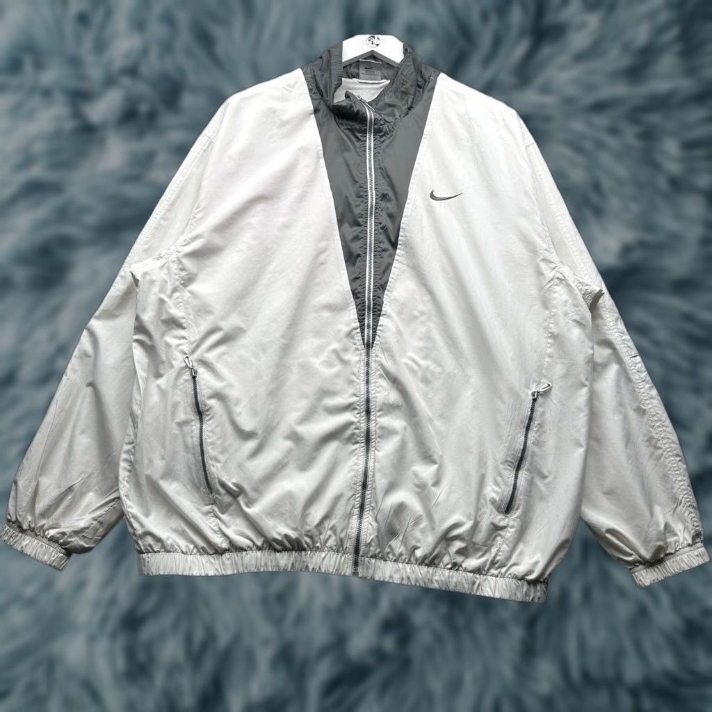 Nike VINTAGE Nike Windbreaker Lined Jacket Womens XXL White Gray Swoosh Full Zip Size XXL / US 16-18 / IT 52-54 - 1 Thumbnail