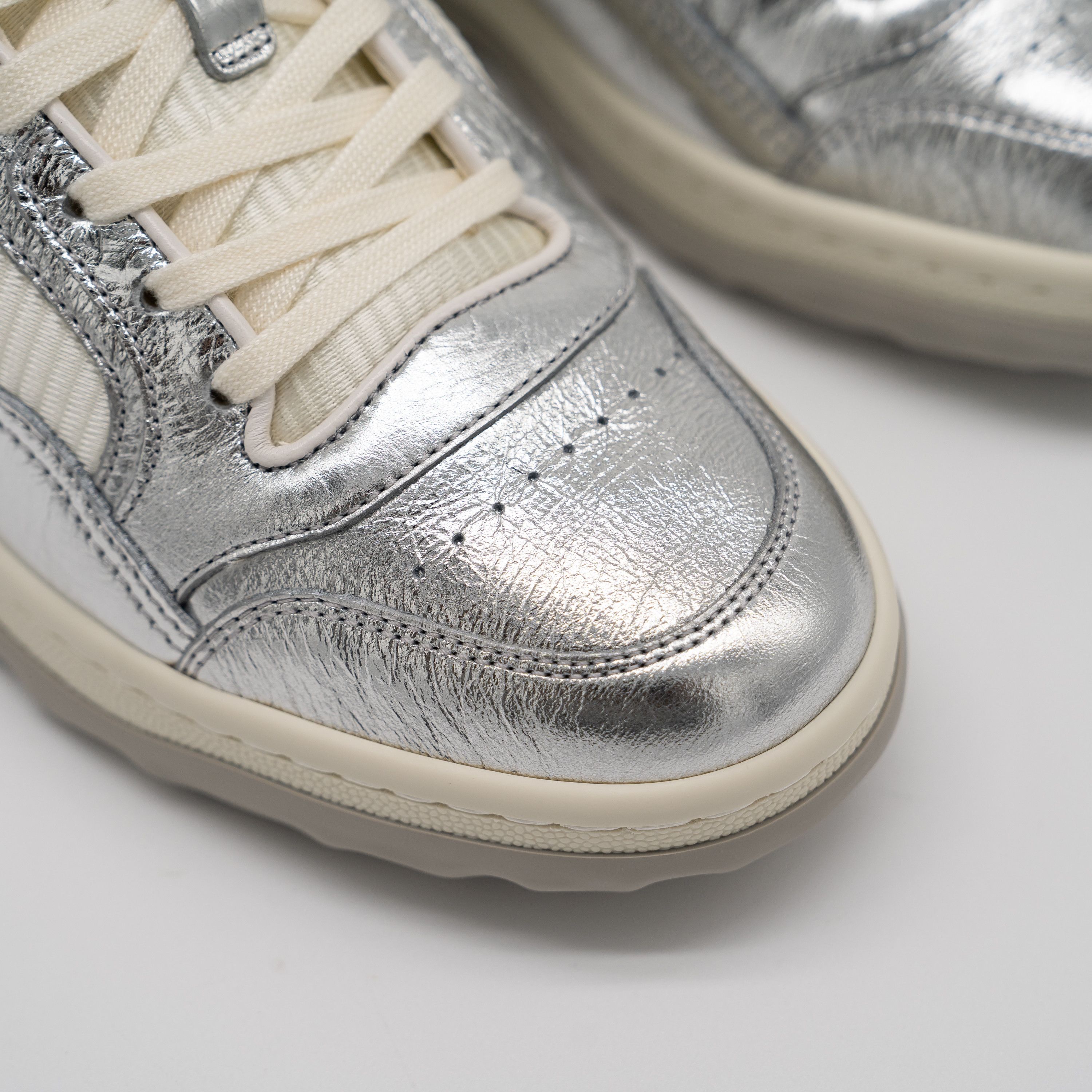 Gucci Gucci MAC80 Sneakers Metallic Silver Grey White GG Size US 6.5 / IT 36.5 - 7 Thumbnail